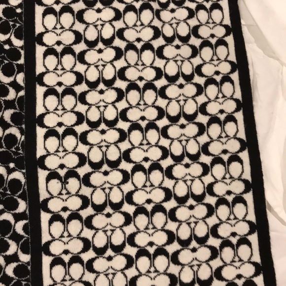 Coach Reversible Scarf - Picture 2 of 4